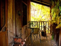 Log Cabin Home Design - porch