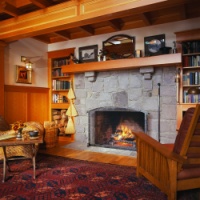Log Cabin Decorating - Fireplace
